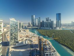 Ostrvo Saadiyat, Ujedinjeni Arapski Emirati