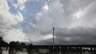 Snažno nevreme juri ka regionu, upaljeni crveni alarmi: Očekuju se poplave i orkanski vetrovi, a stiže i sneg