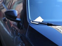 automobil poruka kazna cedulja ceduljica šoferka šoferšajbna brisač