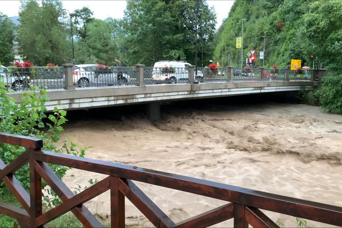 Kamnik, Slovenija, poplave, bujica