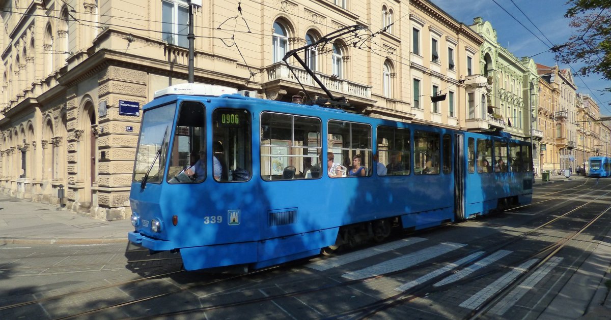 Pijani putnik izvadio oružje ispred tramvaja i počeo da puca, ljudi se sledili: Jeziv incident u Zagrebu