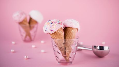 sladoled, roze sladoled