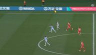 Nesvakidašnja scena na Svetskom prvenstvu za žene: Španska fudbalerka postigla auto-gol sa pola terena