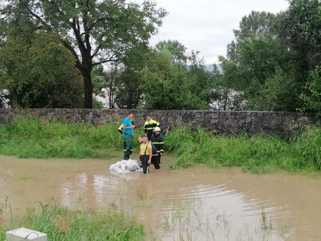 Slovenija Čatez poplava polave Most zatvoren