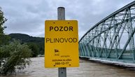 Sirene upozorenja na Jadranskom moru: Nivo raste, reke se izlivaju, Slovenci se spremaju za odbranu od bujice