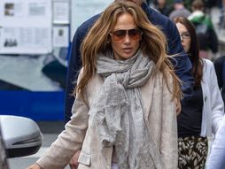 Dženifer Jennifer Lopez