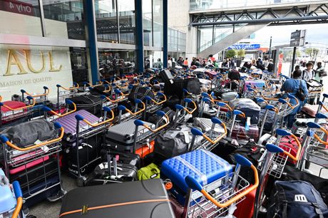 Francuska aerodrom Orli, prtljag gužva kolaps