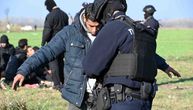 Više ilegalnih migranata otkriveno u Zemun Polju: Svi se nagurali u jedan kombi