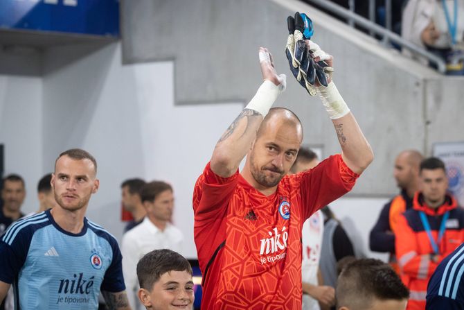 Milan Borjan, FK Slovan Bratislava Milan Borjan, FK Slovan Bratislava