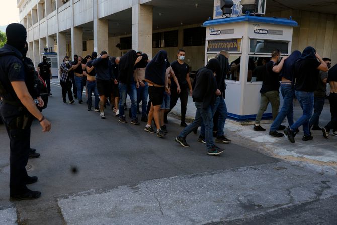 Grčka privođenje navijača Grčka privođenje navijača