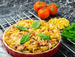 makarone sa slaninicom i pavlakom