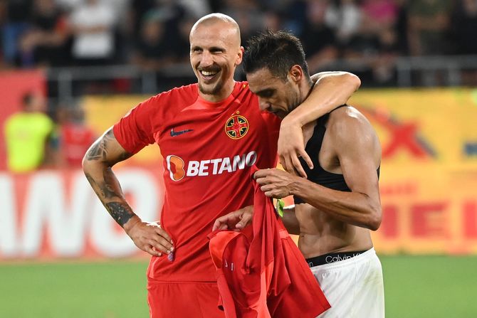 Vlad Kirikeš, FCSB Vlad Kirikeš, FCSB