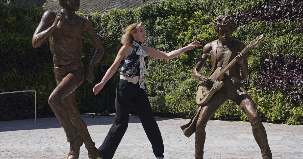 Mik Džeger i Kit Ričards dobili statue u svom rodnom gradu - Telegraf.rs