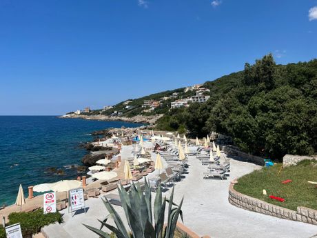 Crna Gora, plaža, burkini