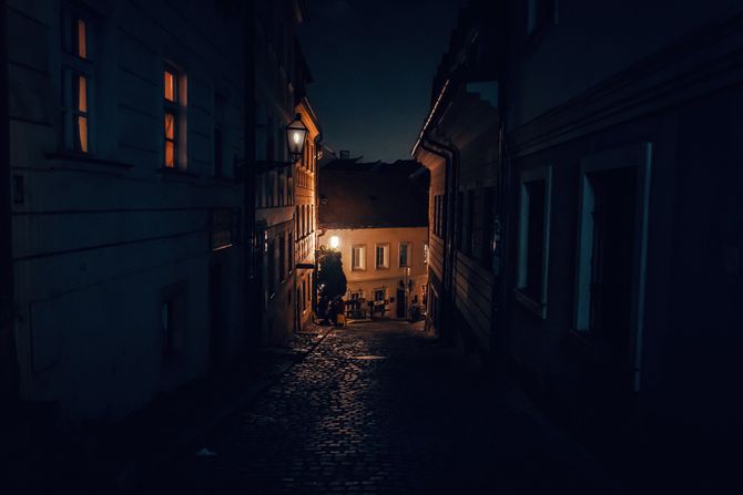Noć, Ulica, Grad Noć, Ulica, Grad