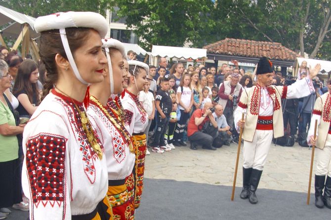 Međunarodni folklor u Lebaneu