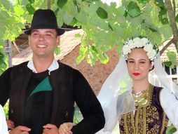 Svadba u Mačvi po starim običajima