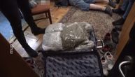 Uhapšen diler u Novom Sadu: Kod njega nađeno pet kilograma droge i novac od prodaje