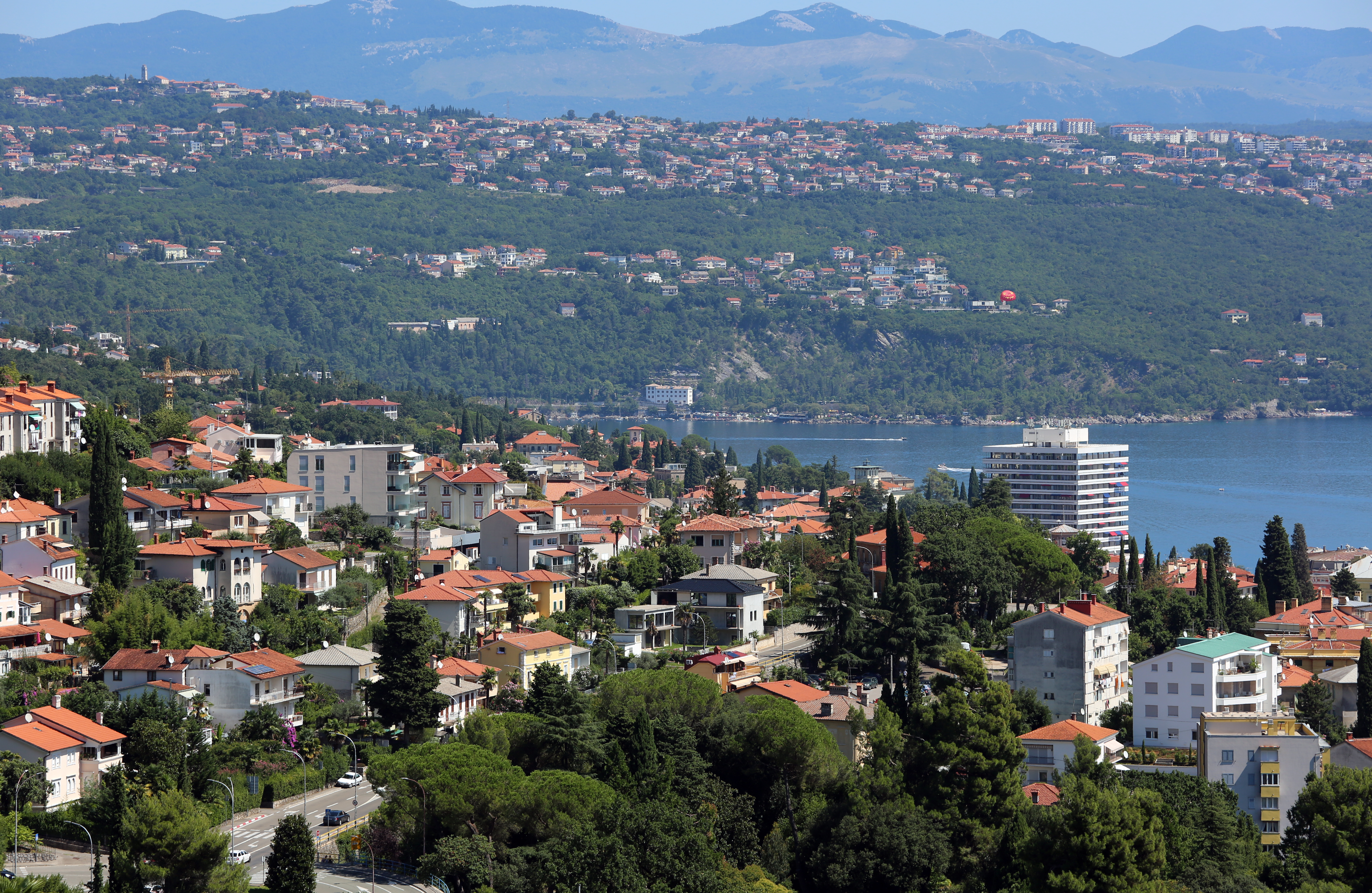 Fascinantan fenomen visine 12 kilometara snimljen iznad Istre: Evo šta je to i šta najavljuje!