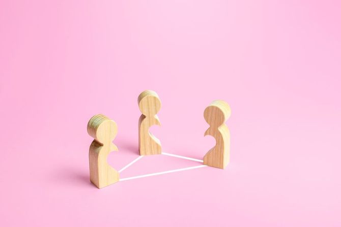 Ljubavni trougao Ljubavni trougao