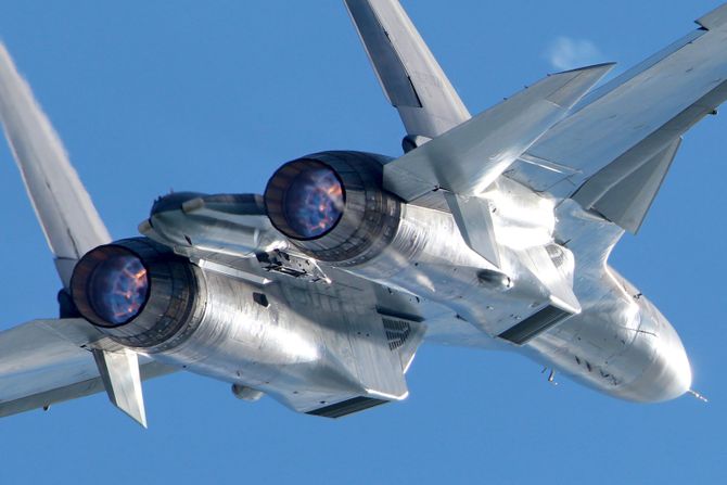 Suhoj SU 30