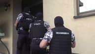 U Bogatiću pronađeno 9 ručnih bombi i poluautomatska puška: Uhapšen muškarac
