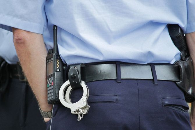 Policija, Lisice Policija, Lisice