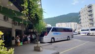 Krenuli iz Budve za Srbiju, ali ih na stanici sačekalo neprijatno iznenađenje: Čekaju prevoz jedanaest sati