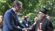 Vučić: Počastvovan sam ordenom koji sam primio od vladike Lukijana