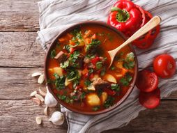 mućkalica, Leskovačka mućkalica, ručak, meso i povrće