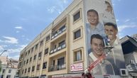 Nikad neće biti zaboravljeni: Mural visok 16 metara sa likovima 4 nastradala mladića oslikava se u Čačku