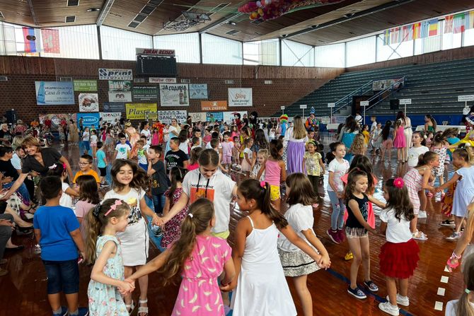 Đaci prvaci, Hala sportova Jagodina, novčana pomoć
