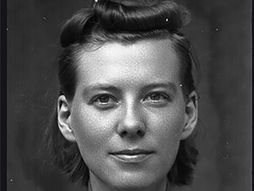 Izabel Kruk, Isabel Crook