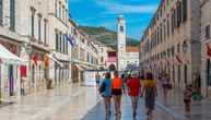 Dubrovnik je i zvanično najkrcatiji turistički grad u Evropi, sa 36 turista po stanovniku
