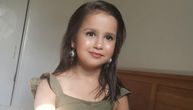 Sarin (10) otac se mesec dana nakon njenog ubistva vraća u zemlju: Devojčicino telo u modricama nađeno u kući