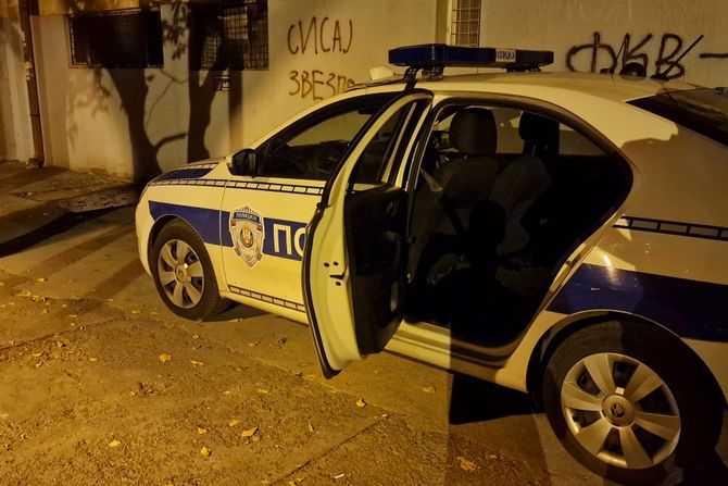 Novi Sad Policija Uviđaj Pariske Komune Tela Supružnici