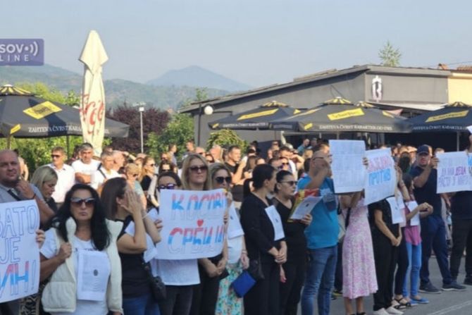 Protest u Leposaviću