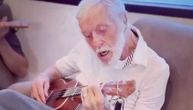 Legenda filma "Meri Popins" Dik Van Dajk ima 97 godina i počeo je da uči da svira muzički instrument