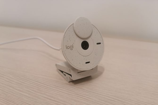 brio-logitech-4