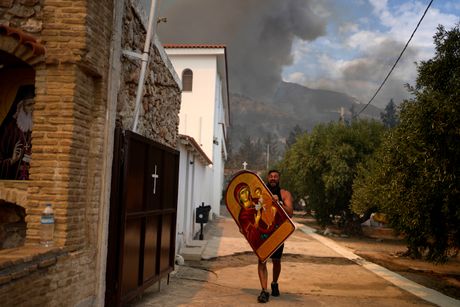 Manastir Sveta Petka, požar, Grčka