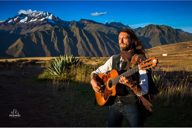 Estas Tonne