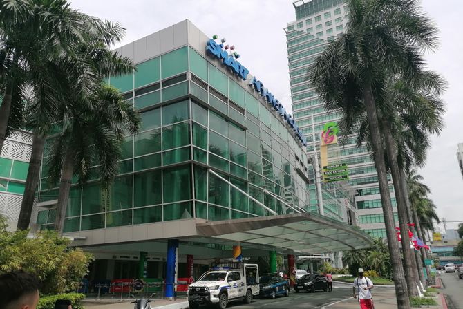 Araneta Koloseum