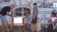 Četvoro mališana u Subotici prodaje limunadu da pomogne samohranom tati: Razbolela se i baka koja ih je čuvala