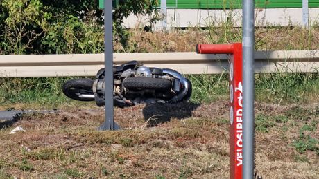 Karlovci nesreća, udes motocikl i automobil kod Sremskih Karlovaca