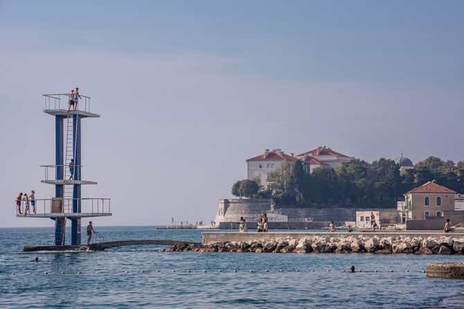 Skakaonica, platforma za skakanje, Zadar