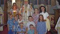 Majka i sedmoro dece kršteni u istom danu u Prohoru Pčinjskom: Valentina ovaj čin odlagala iz više razloga