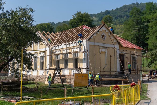 Stara škola u Bajinoj Bašti