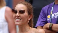 Jelena Đoković ozarila ložu US Open-a: Nije joj prvi put da nosi haljinu otvorenih ramena
