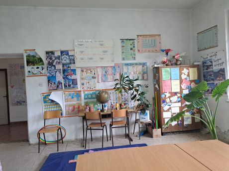 Škola bez đaka, selo Leskovo kod Majdanpeka
