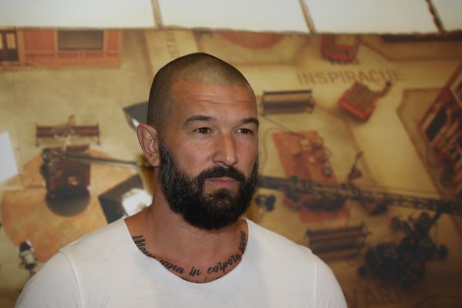 Nikola Lakić Nikola Lakić